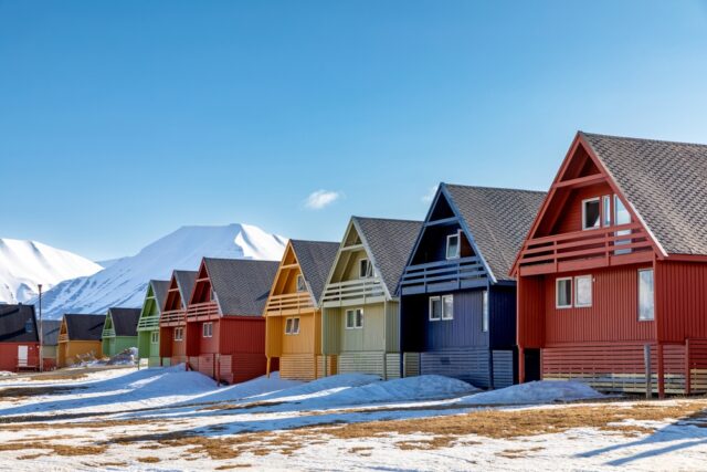 Row,Of,Colourful,Wooden,Houses,In,Longyearbyen,,Svalbard,,The,Most Longyearbyen