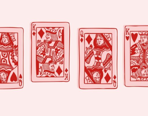 Un mazo de reyes y reinas naipes