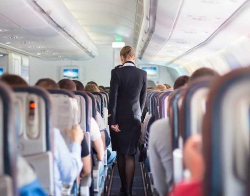 13 cosas que una azafata nunca te dirá en el vuelo