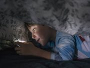 Alerta: Preescolares expuestos a luz nocturna brillante carecen de melatonina