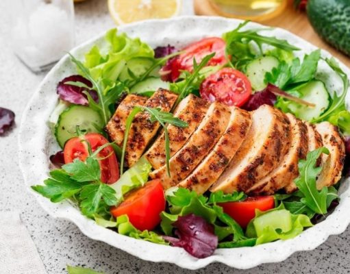 Basta de comida aburrida: 4 ensaladas originales y fáciles