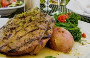 Bifecitos de peceto con papas crocantes Revista Selecciones