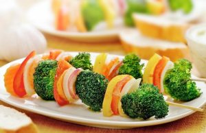 Brochetas vegetarianas Sabor de Casa