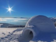 Cómo construir un iglú con bloques de hielo como-construir-un-iglu-con-bloques-de-hielo-2375-mainImage-0