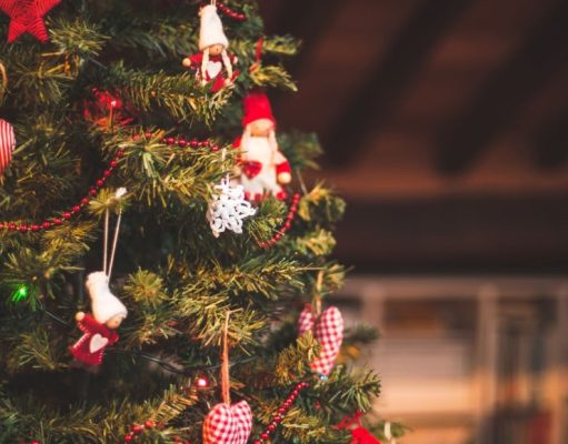 Cómo la Navidad se convirtió en “navideña”