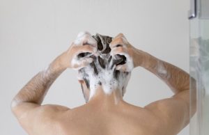 Consejos para eliminar la caspa fácilmente Revista Selecciones