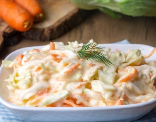 Ensalada turca de zanahorias y yogur al ajo