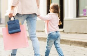 Entre chicas. Lo que se debe y no se debe hacer entre madres e hijas Revista Selecciones