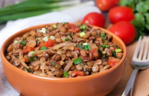 Estofado de lentejas, tomate y cebolla Revista Selecciones