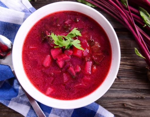 Ideal para este invierno ¡sopa especiada de remolacha y manzanas!