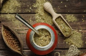 La mejor manera de cebar mates Revista Selecciones