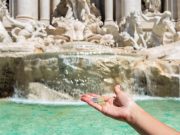 ¿Por qué se tiran monedas a las fuentes para pedir un deseo? por-que-se-tiran-monedas-a-las-fuentes-para-pedir-un-deseo-1285-mainImage-0