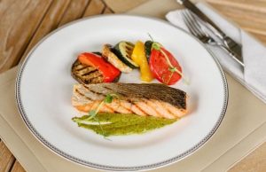 Salmón rosado grillado Revista Selecciones