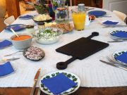 7 formas de ser el mejor anfitrión sin gastar fortunas