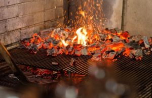 Esta es la mejor madera para el asado Revista Selecciones