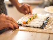 Aprenda a preparar rollos de Sushi