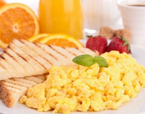Aprenda cómo controlar su peso con la ayuda del desayuno