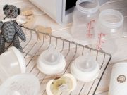 ¿Cómo esterilizar frascos y biberones?