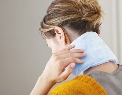 Consejos para aliviar dolores de cuello y hombros