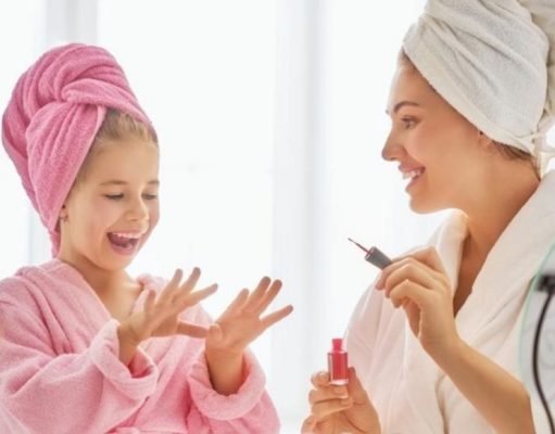 ¡El salón de belleza en casa! Manicura en 8 pasos