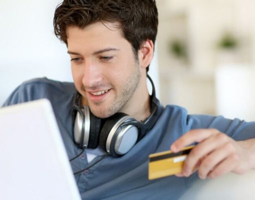 ¿Cómo descargar una canción en línea?