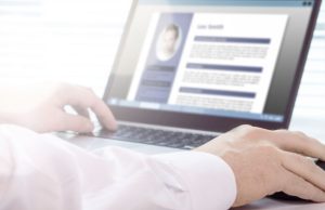 Arranque el nuevo año con su cv actualizado Revista Selecciones