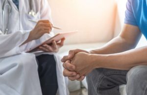 Fácil e indoloro. Una vez por mes examine sus testículos Revista Selecciones