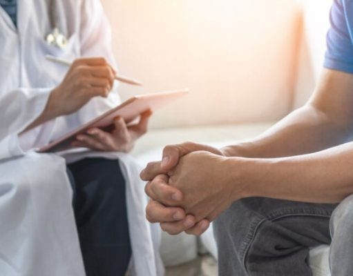 Fácil e indoloro. Una vez por mes examine sus testículos