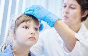 Le enseñamos a lidiar con los piojos y liendres en la edad escolar Revista Selecciones