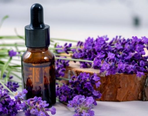 Limpiador facial de aceite esencial de lavanda