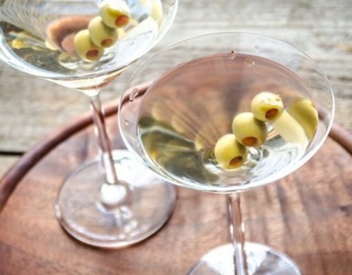 Aprenda a preparar cócteles clásicos