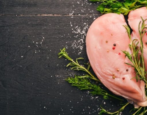 Marinar un pollo a la perfección con los secretos de la abuela