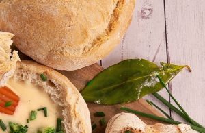 Mini pancitos con corazón de mozzarella y apio Sabor de Casa