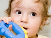 ¿Qué hacer cuando a un bebé le duelen los dientes?