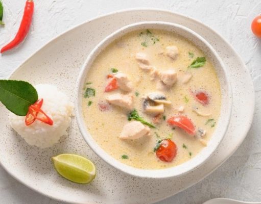 Pollo exótico con lemongrass y leche de coco