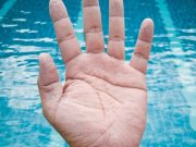 ¿Por qué nos arrugamos en el agua?