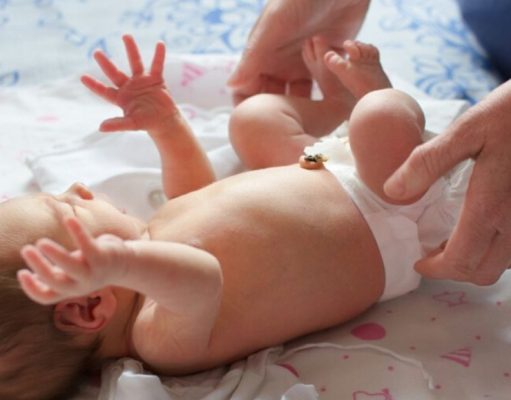 Mitos y verdades: primeros días del bebé en casa