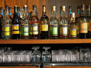 Solo dos monjes conocen la receta de un elixir ancestral