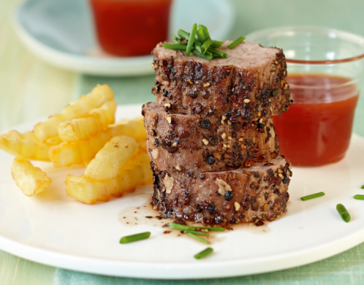 Solomillo de cerdo a la pimienta con salsa barbacoa