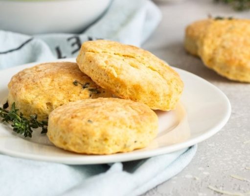 Sorprenda a los suyos con variantes de scones salados