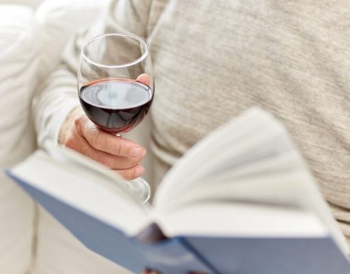Tomar vino una vez por día beneficia su salud cardiovascular