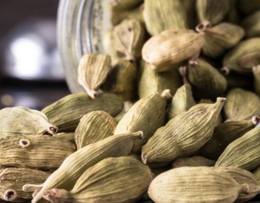 Una especia que va con comidas dulces y saladas: el cardamomo
