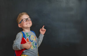 8 señales de que una persona es inteligente Niño inteligente