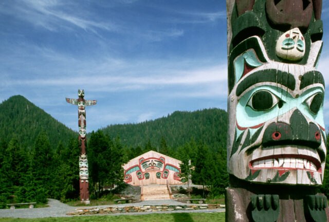 Detail of a Tlingit Totem Pole Tótems