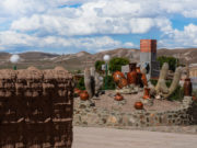 Casira: un pueblo alfarero Plaza del pueblo Casira